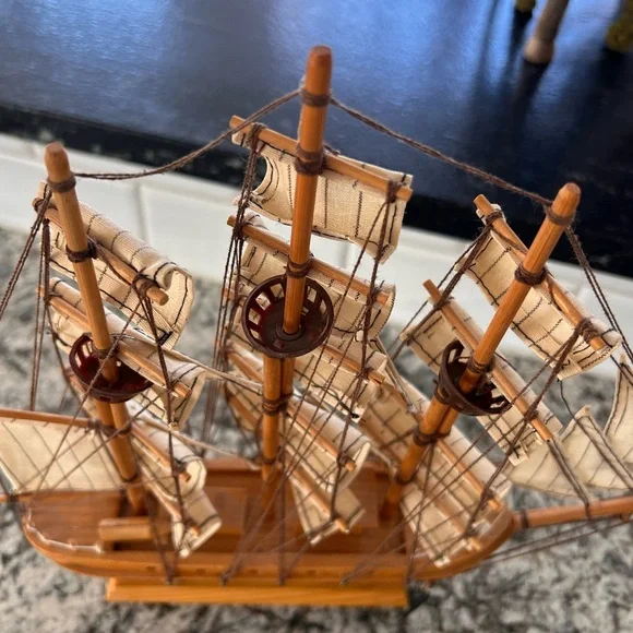 Mayflower Wooden Ship Model - Brown and Cream - Picture 6 of 8